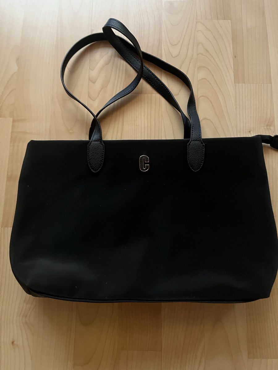 Sacs femmes: Schwarze Handtasche mit Logo – Neuf (Voir description) à Grellingen par nadu17 1