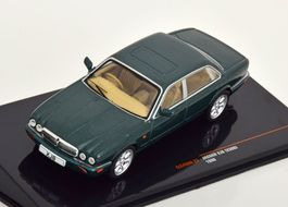Jaguar XJ8 X308 1997-2003 RHD dunkelgrün met.   1:43 von IXO
