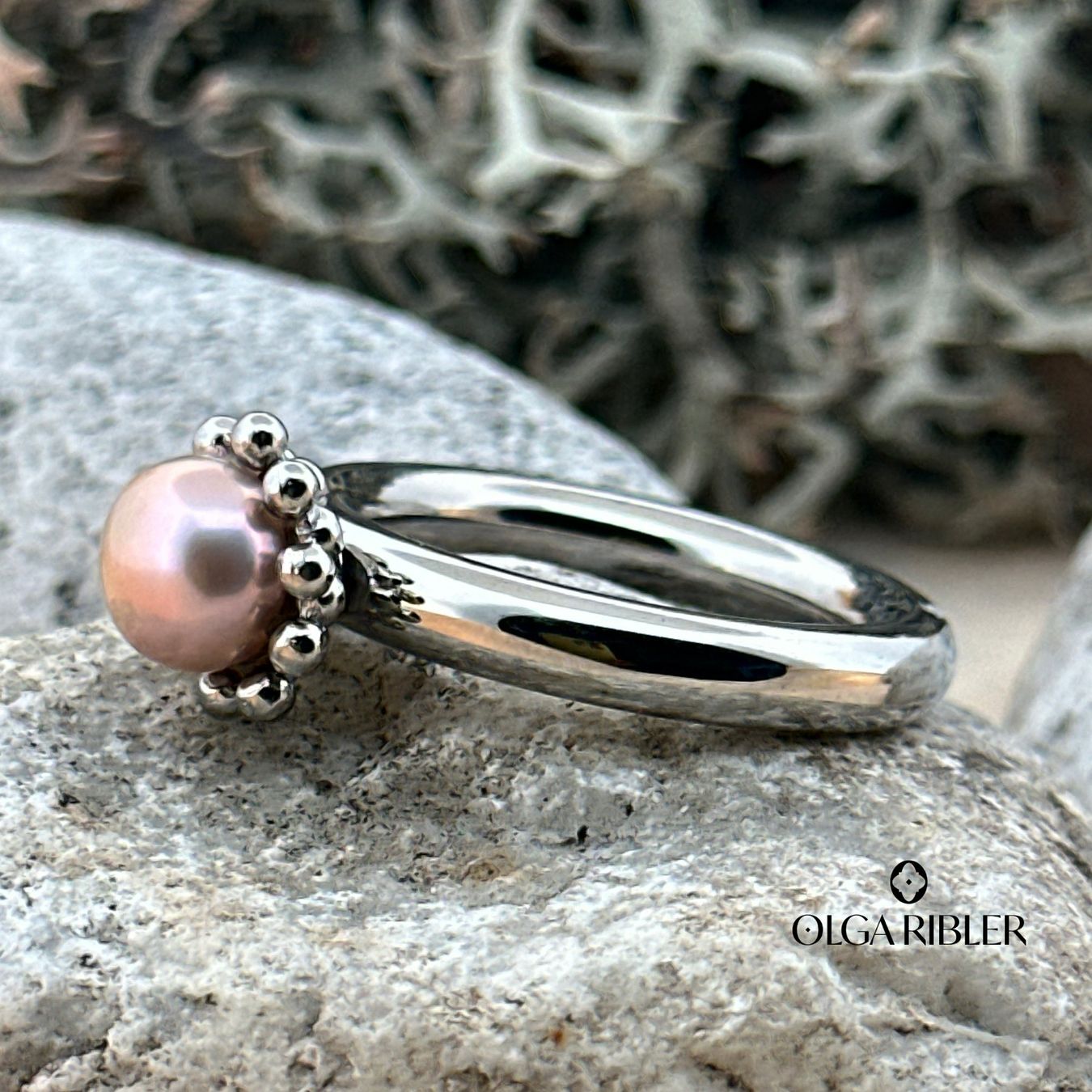 Olga Ribler Ringe: Edelstahl 4 mm  Ring mit Perle,  Ringgrösse 62 – Neu (gemäss Beschreibung) aus Luzern von Schmuckoutlet 4