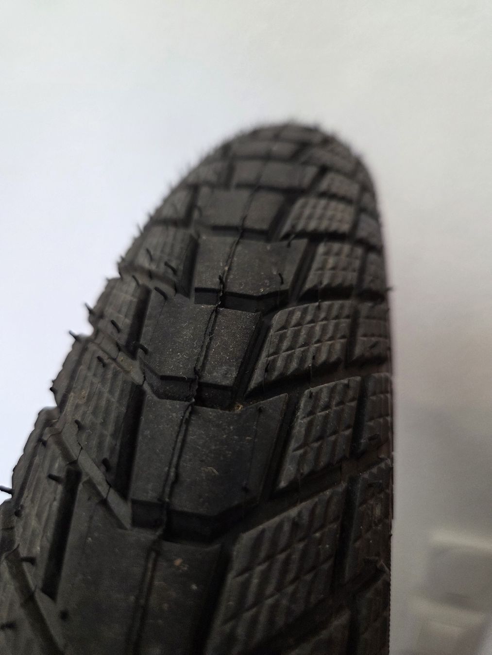 Schwalbe Pneumatici & Ruote complete: 2 Stk. Schwalbe PICK-UP E-Cargo 20x2.60 65-406 – Usato da Matzendorf venduto da oepfel87 1