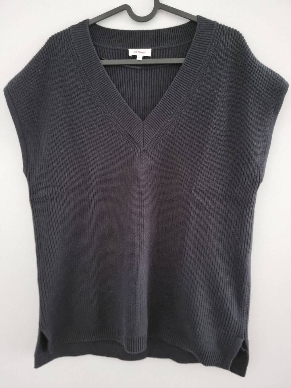 S.Oliver Pullover & Sweatshirts: Pullunder s.Oliver, schwarz, Grösse 36 – Gebraucht aus Uttwil von frosch2711