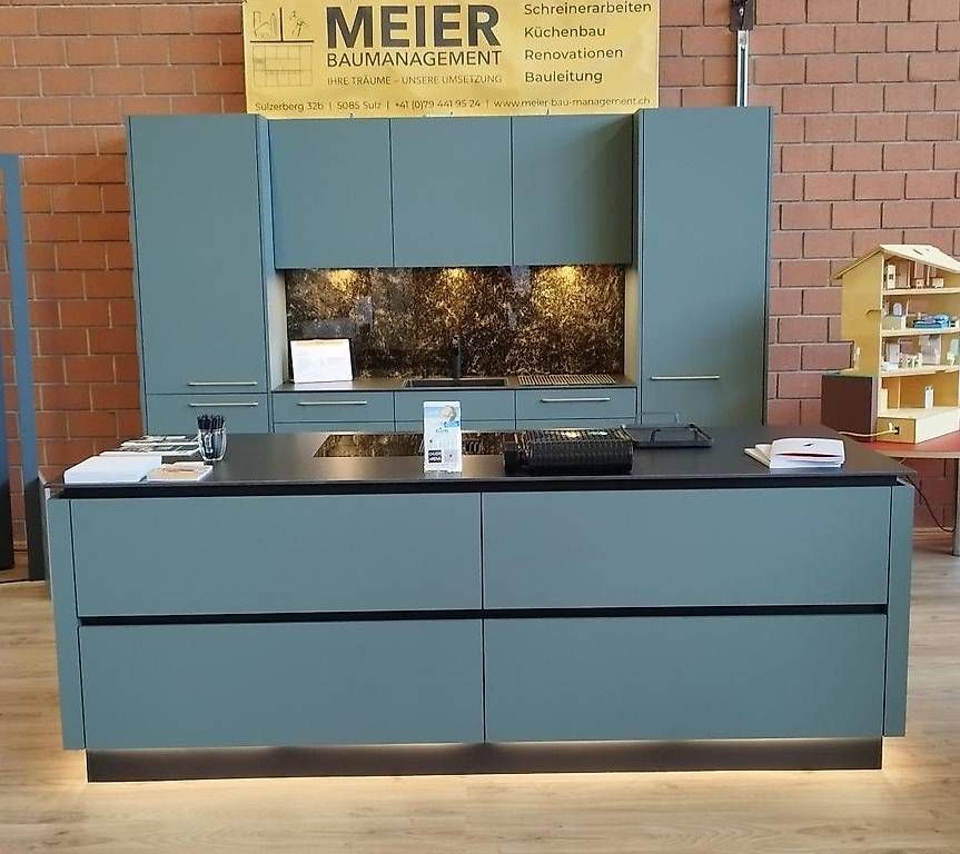 Cuisines complètes: Ausstellungsküche – Neuf avec emballage d'origine à Sulz AG par Michu25