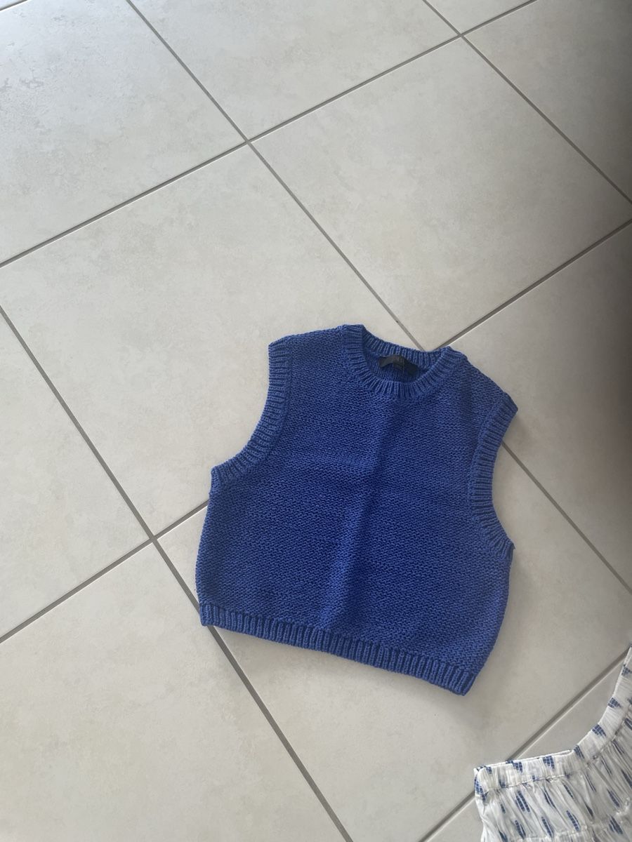 Zara Pulls & Sweat-shirts: Strickweste blau Grösse S . Zara – Neuf (Voir description) à Dübendorf par jlu_r7hz 2