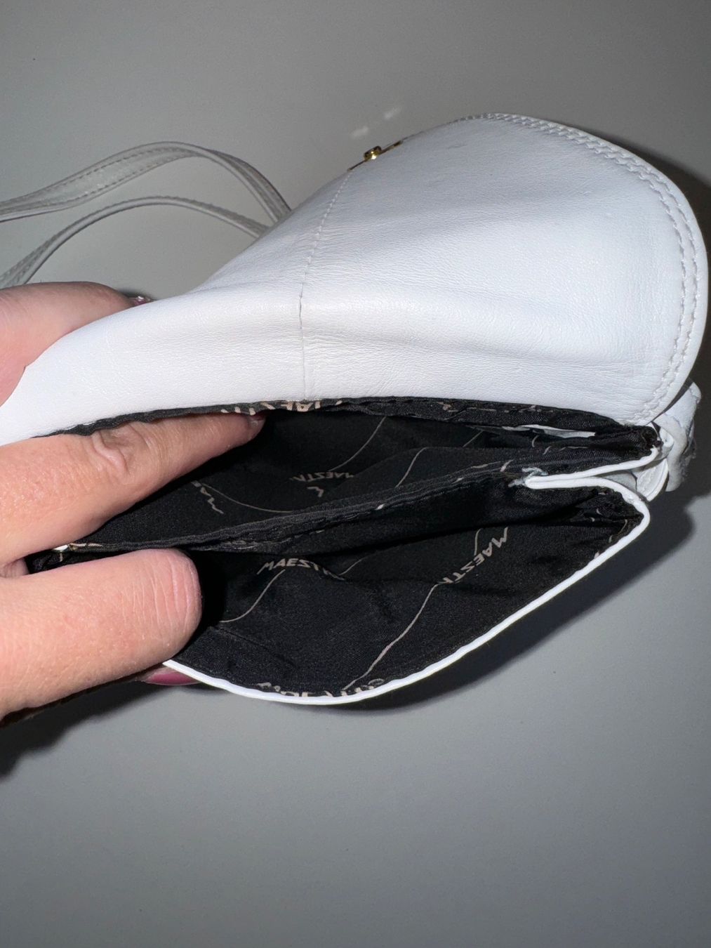 Borse da donna: Elegante weisse Tasche – Usato da Grosswangen venduto da shoes.bags.and.co 8