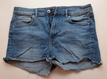 Jeans Shorts von H&M / NEU / Gr. 40