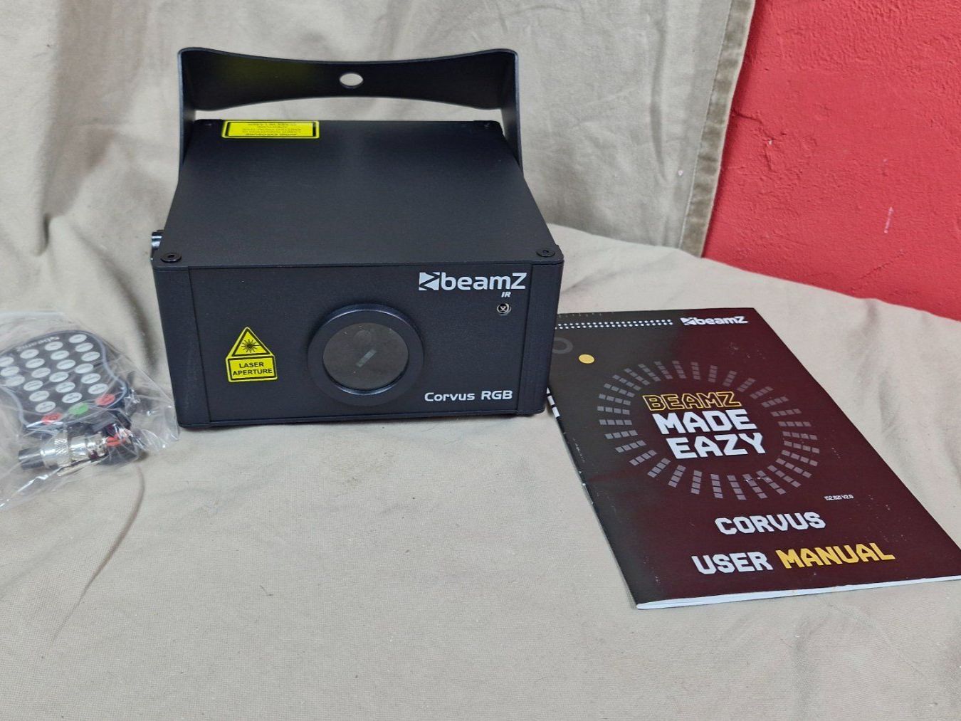 Lampade: BeamZ Corvus RGB Laser (111) – Nuovo e nell'imballaggio originale da Dorf venduto da Zur-Lingg