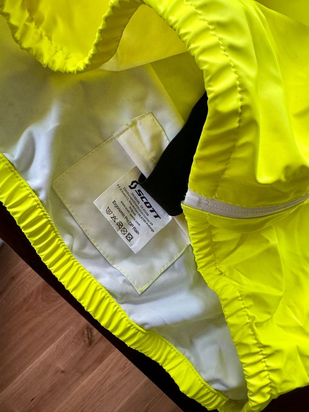 Scott Giacche: Regenjacke Scott ergonomics pro Grösse M – Usato da Ibach venduto da Mythenchiller 2