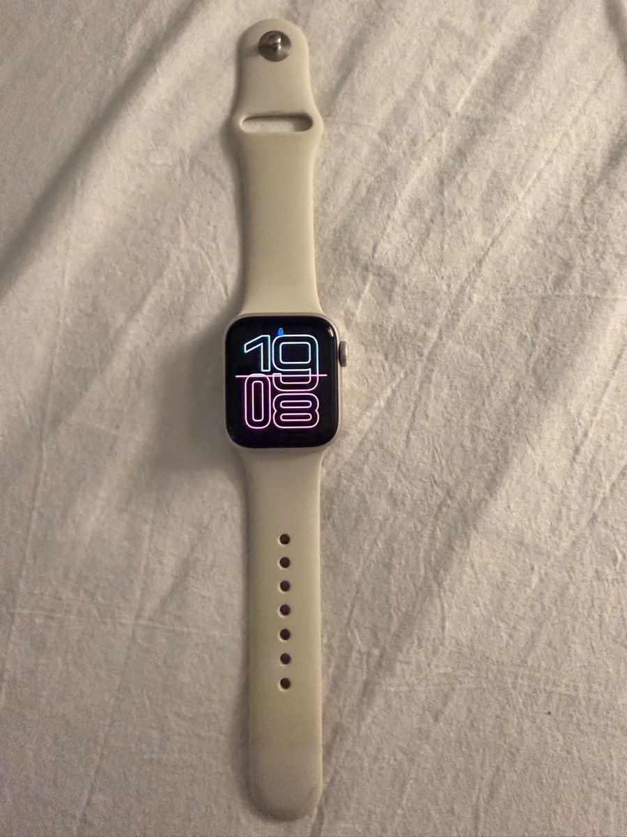 Apple Smartwatch: Apple Watch SE – D'occasion à Zürich par Tav.vi96