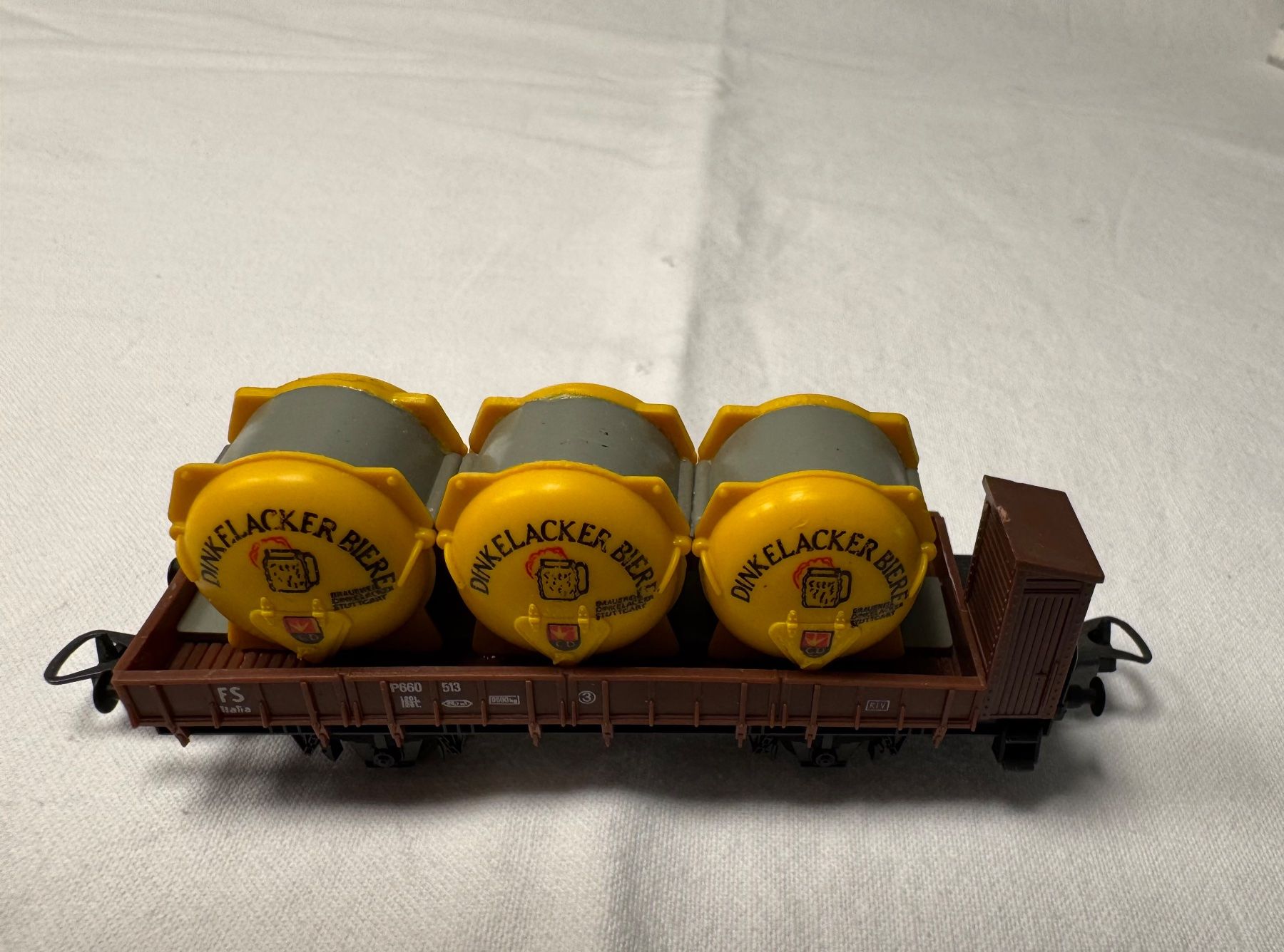 Lima Modelleisenbahnen: Lima 4 Biertransportwagen Spur H0 – Gebraucht aus Wettingen von 1coni1 2