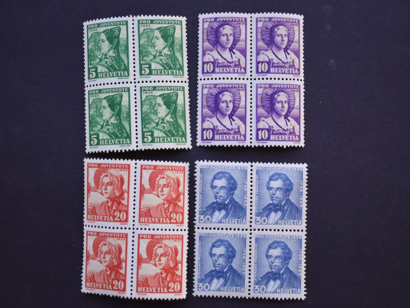 Tous les timbres: Pro Juventute 1935 Postfrisch** 4er Blöcke   B2907W – Neuf (Voir description) à Bettingen par Gluscht-Oase