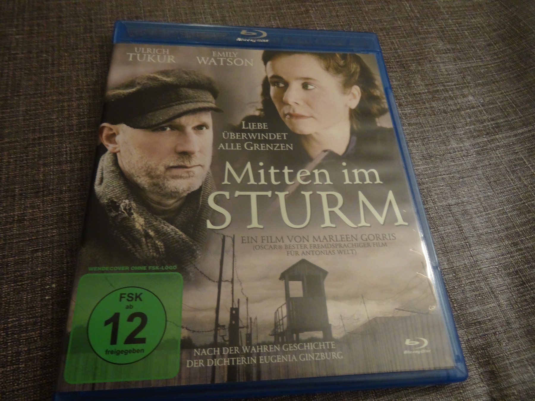 Tutti i DVDs: Blu-ray Mitten im Sturm – Usato da Olten venduto da Disc-Verkauf