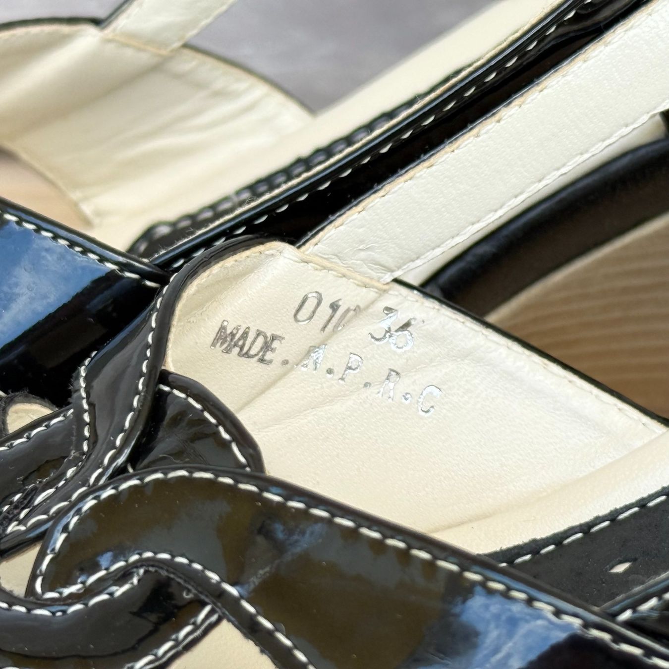 Scarpe da donna: Sandales compensées noires – Usato da Thônex venduto da Suisse.Shopping 5
