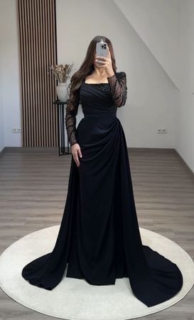 Abendkleid schwarz lang mit Perlenstickerei Grösse 36