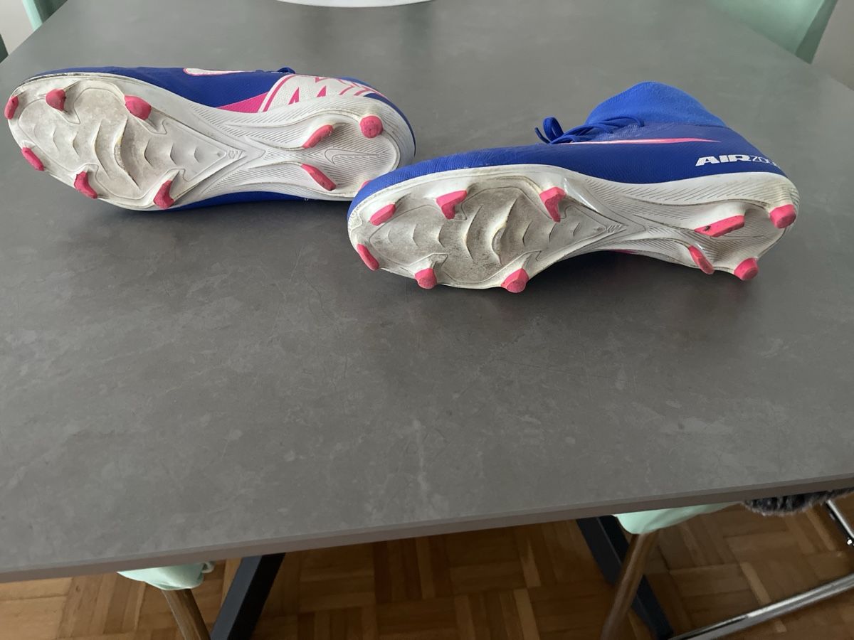 Scarpe da uomo: Scarpe da calcio Nike blu usate – Usato da Volketswil venduto da mon_ssk6 2