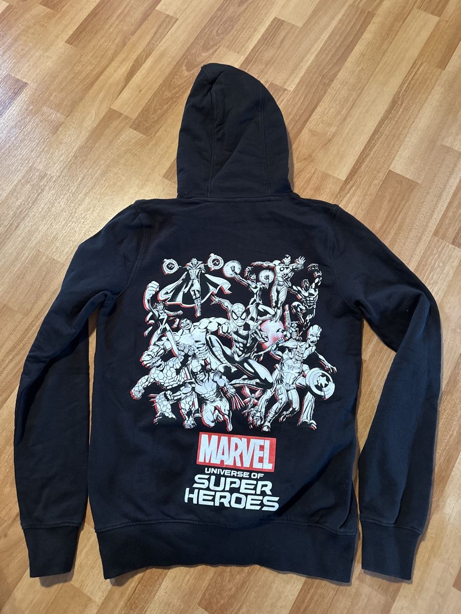 Pullover & Sweatshirts: Marvel Superhelden Hoodie, Gr. S, einf. Bundweite 47 cm – Gebraucht aus St. Gallen von mai_gd7k 1