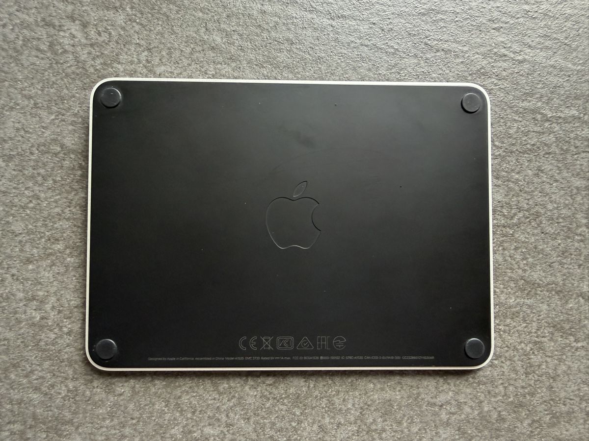 Apple Mouse: Apple Magic Trackpad Schwarz – Usato da Zürich venduto da cENS0R 1