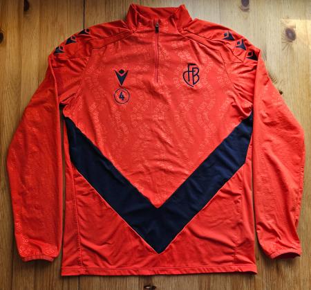 FC Basel Trainingsoberteil Macron Grösse L FCB Jacke