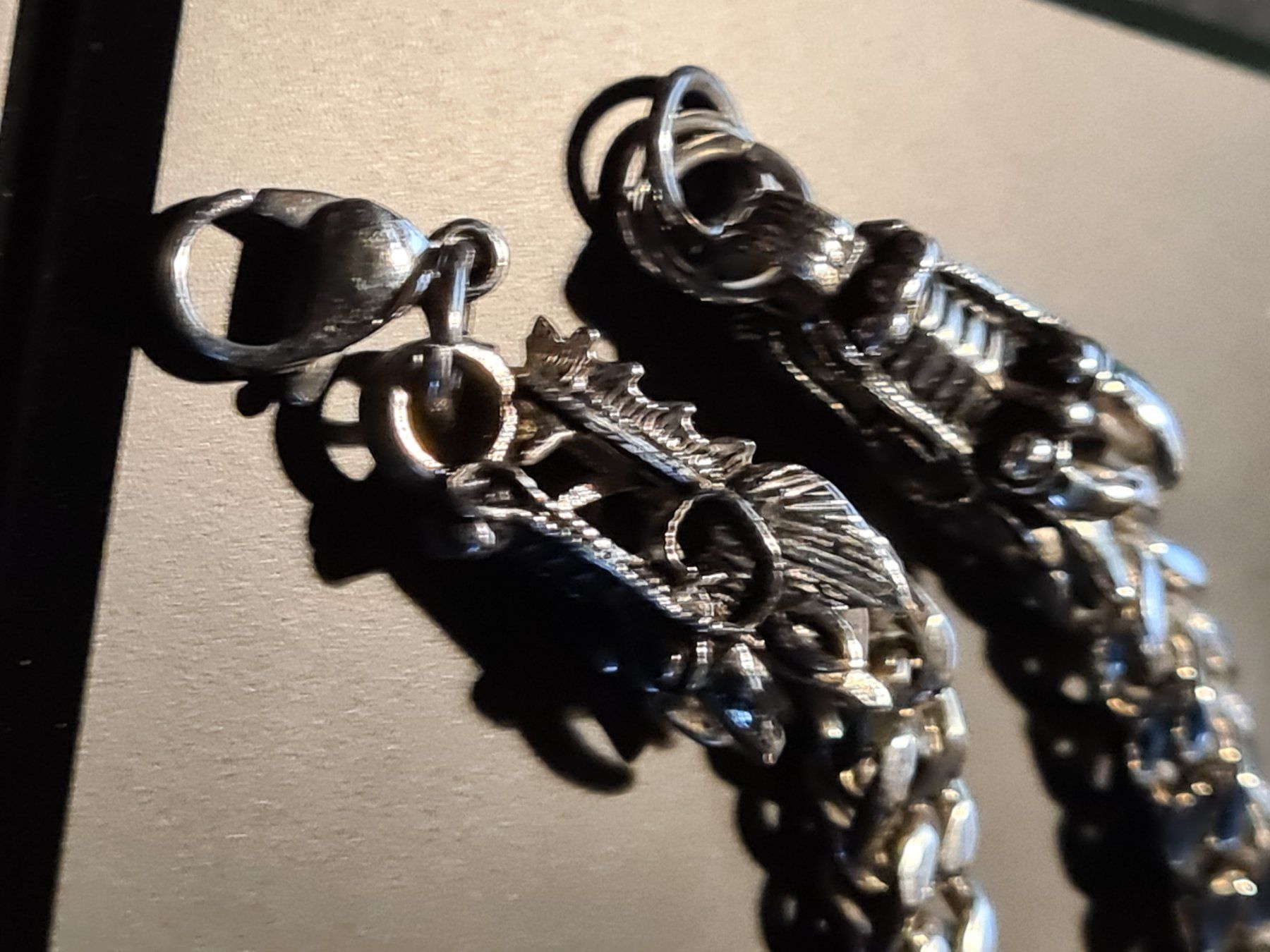 Armbänder & -reifen: bracelet dragon   femme – Gebraucht aus LA CHAUX DE FONDS von mecano58