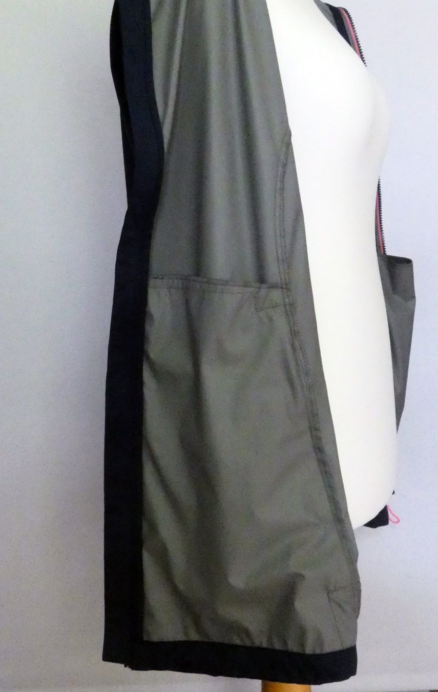 Killtec Giacche: Killtec Damen-Softshelljacke/-Regenjacke, Gr. 48, neuwertig – Nuovo (secondo la descrizione) da Oberentfelden venduto da Lundinn.77 3