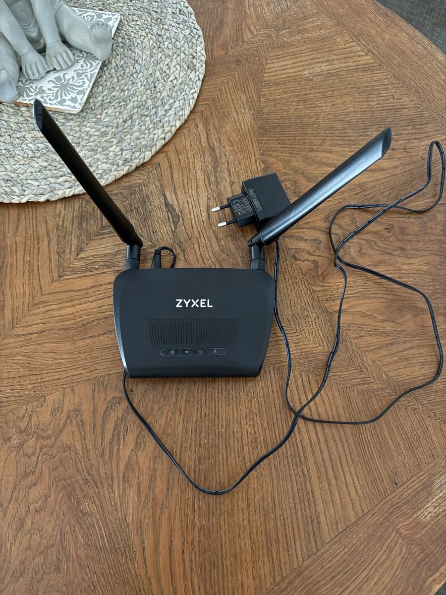 Modems & Router: Zyxel – Gebraucht aus visp von Kmemo1 3