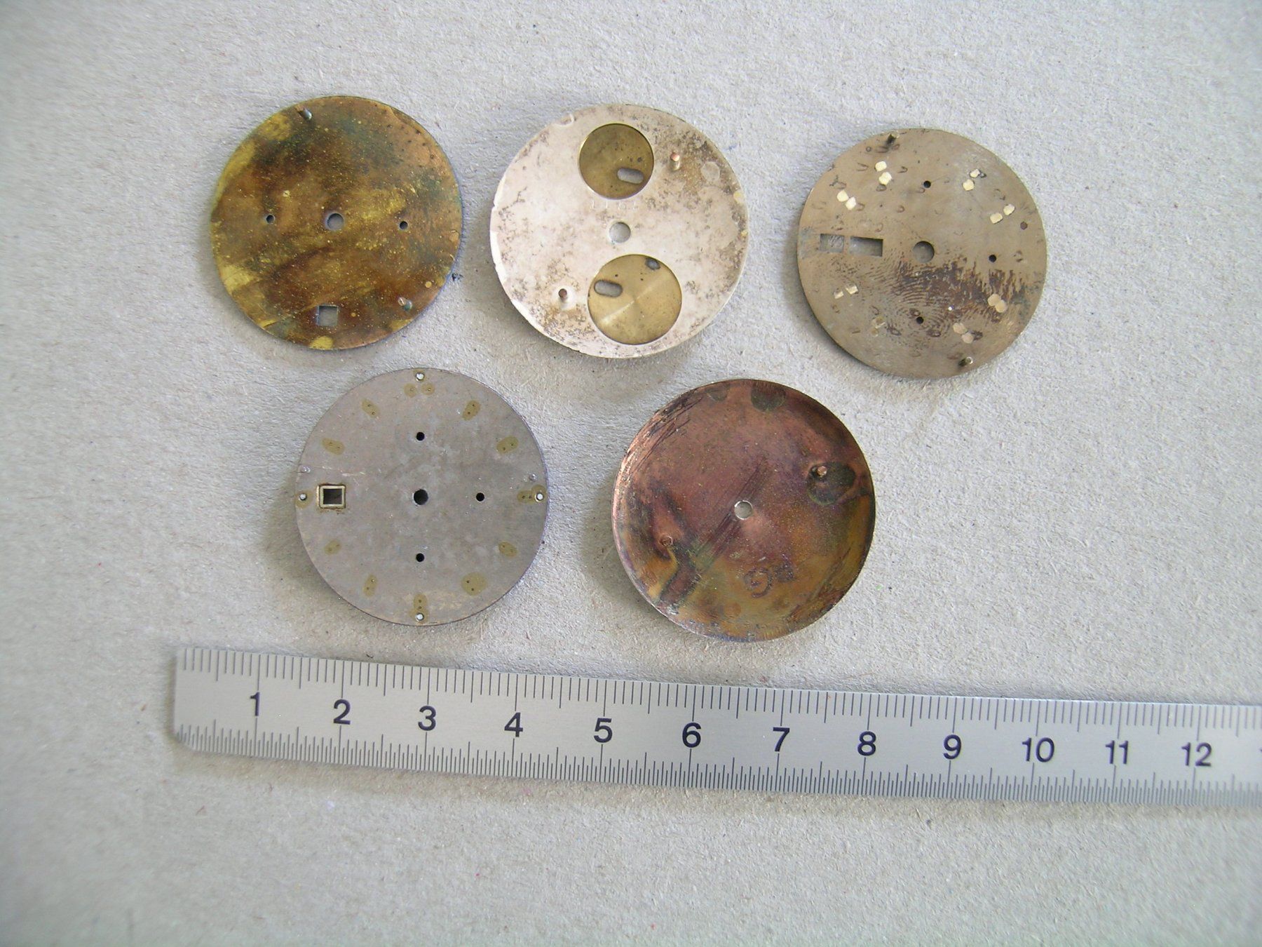 Orologi: Lot 2: 5 verschiedene Zifferblätter – Usato da Grenchen venduto da esa-9162-9164 1