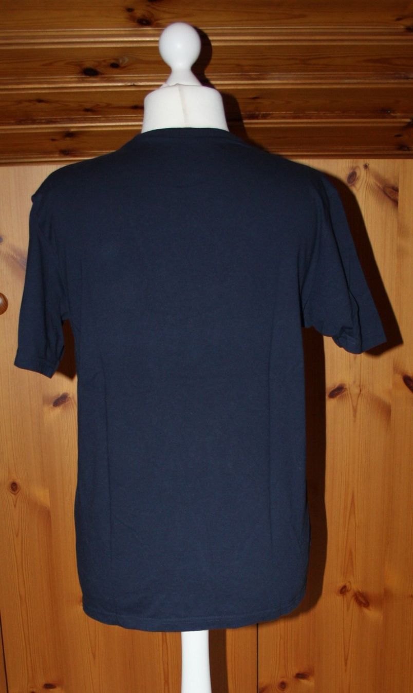 T-Shirts: T-Shirt Kurzarm DECTRON Gr. XL (4) – Gebraucht aus Flüelen von Diversicum-Textil 2