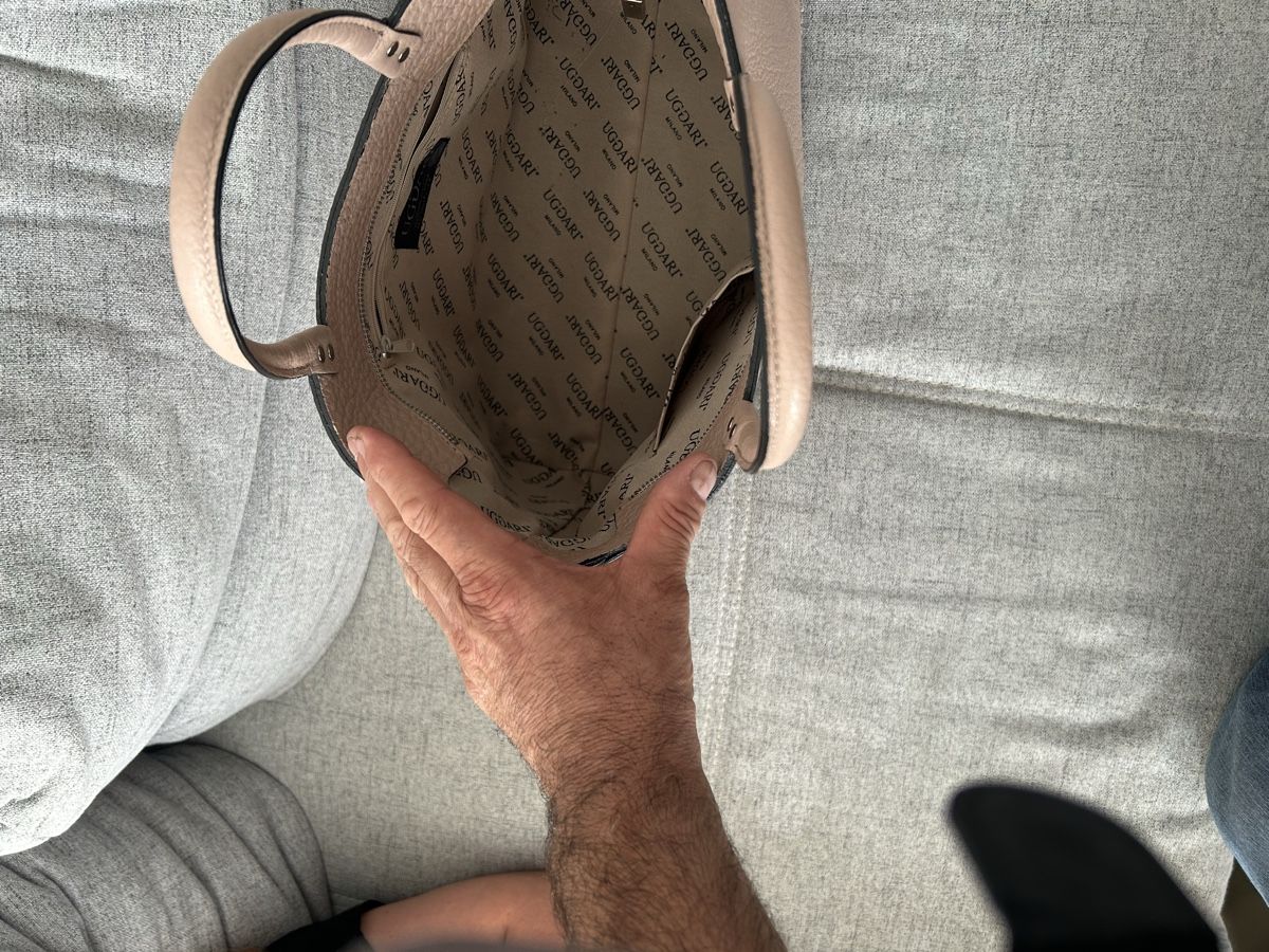 Ugg Taschen für Damen: Uggari Tasche – Gebraucht aus Basel von Krisztina.na 2