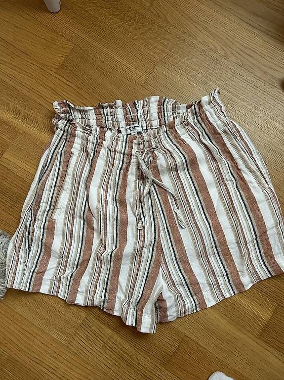 Hosen: Leinenhosen kurz – Gebraucht aus Schüpfheim von car_7slp