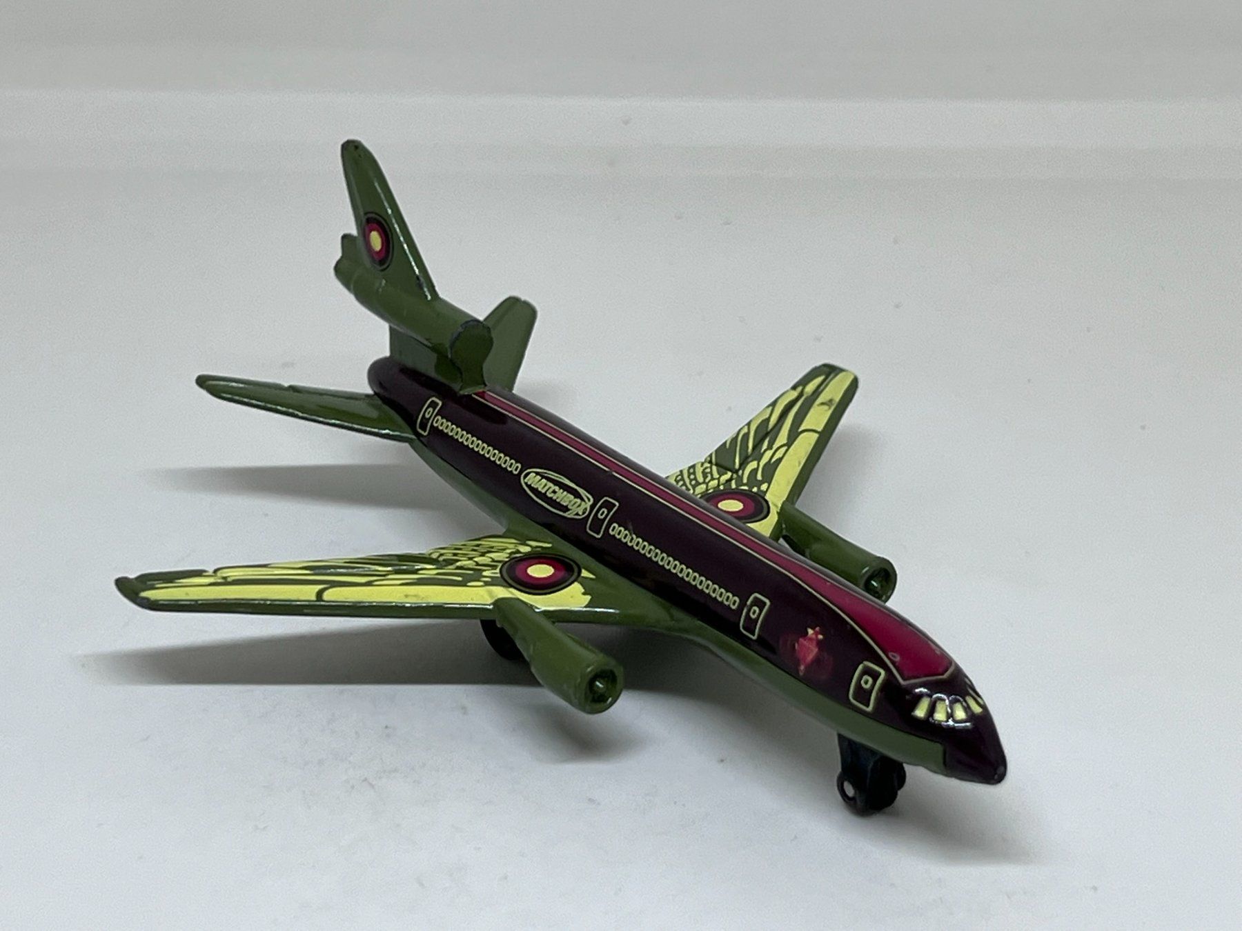 Matchbox Modellini d'auto: Matchbox SB 13 DC 10 – Usato da Wildegg venduto da LaaBoutique