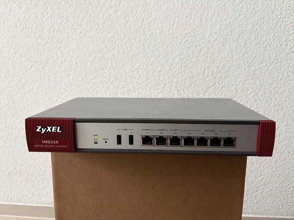 Firewall: Zyxel USG210 Unified Security Gateway – Usato da Winterthur venduto da i-like-tutti 2