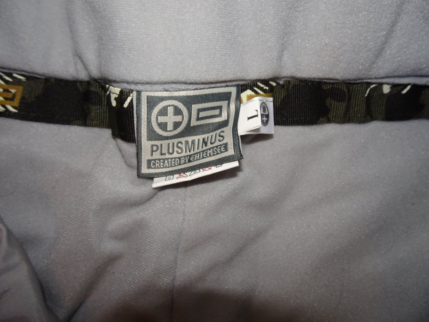 Chiemsee Pantaloni: Snowboard Hose  / Chiemsee Plusminus – Usato da Waldenburg venduto da LuxusTrends 3