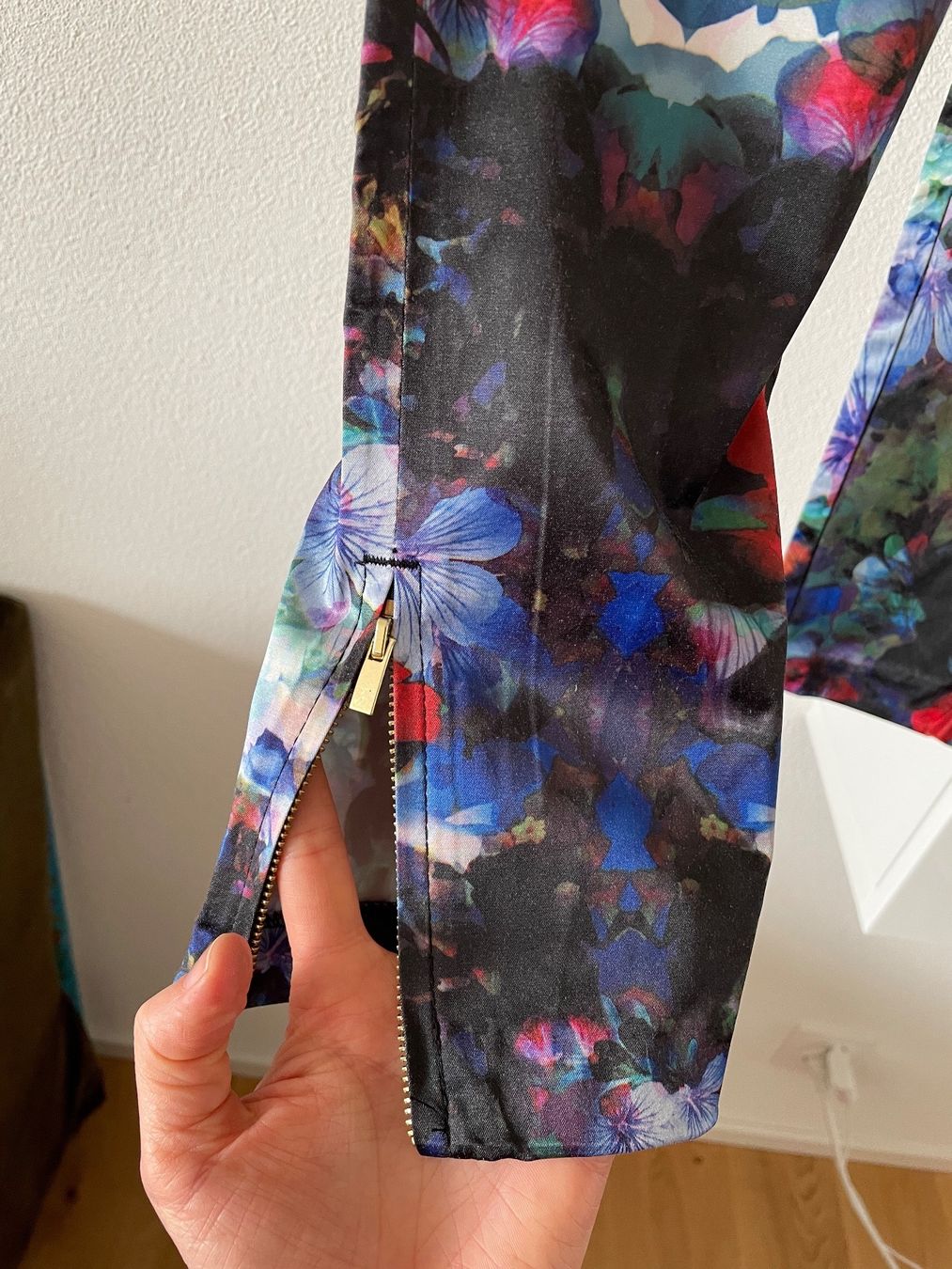 H&M Pantaloni: Neu Hose H&M Gr.36 – Nuovo e nell'imballaggio originale da Felben-Wellhausen venduto da begean 3