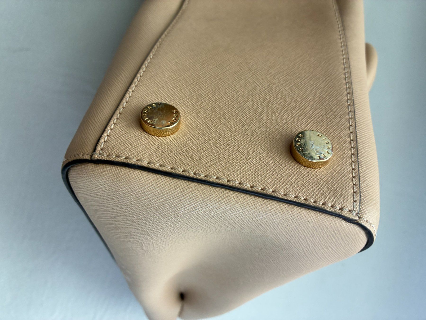 Michael Kors Sacs femmes: Michael Kors Kellen Satchel 100% original – D'occasion à Malleray par ste_rx2t 6