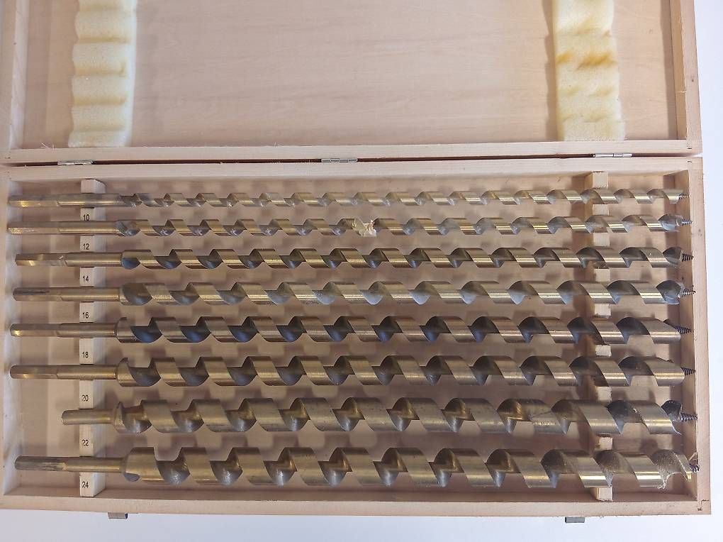 Tutti gli attrezzi: Holzbohrer Spiralbohrer  – Usato da Aarwangen venduto da Tobias8000
