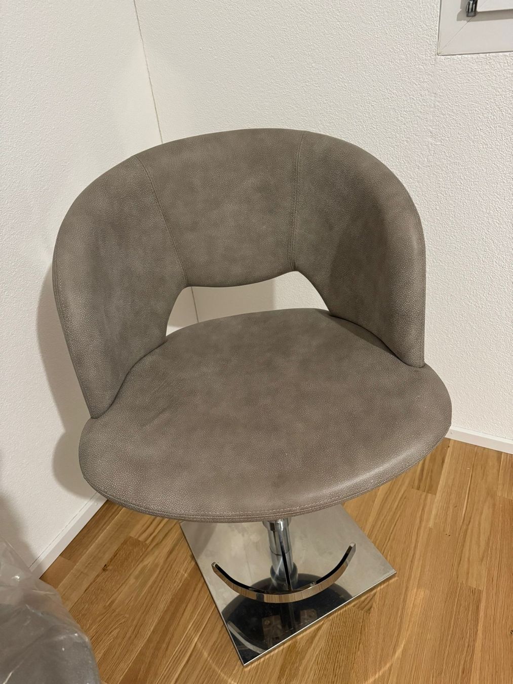 Sgabelli: Chaises tabourets cuir made in Italy – Usato da Oensingen venduto da icl_jmd8 2