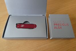 Victorinox Classic Precious ALOX Iconic Red