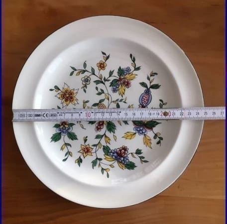 Wedgwood Piatti: WEDGWOOD TELLER HANDGEMALT QUEENS WARE – Usato da Subingen venduto da ArtBead 8