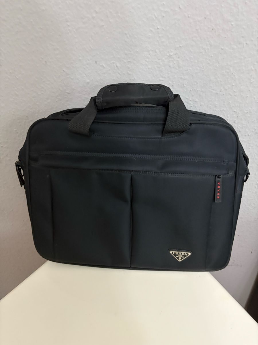 Prada Borse: Sac homme Prada – Usato da petit lancy venduto da FerreiraLuis