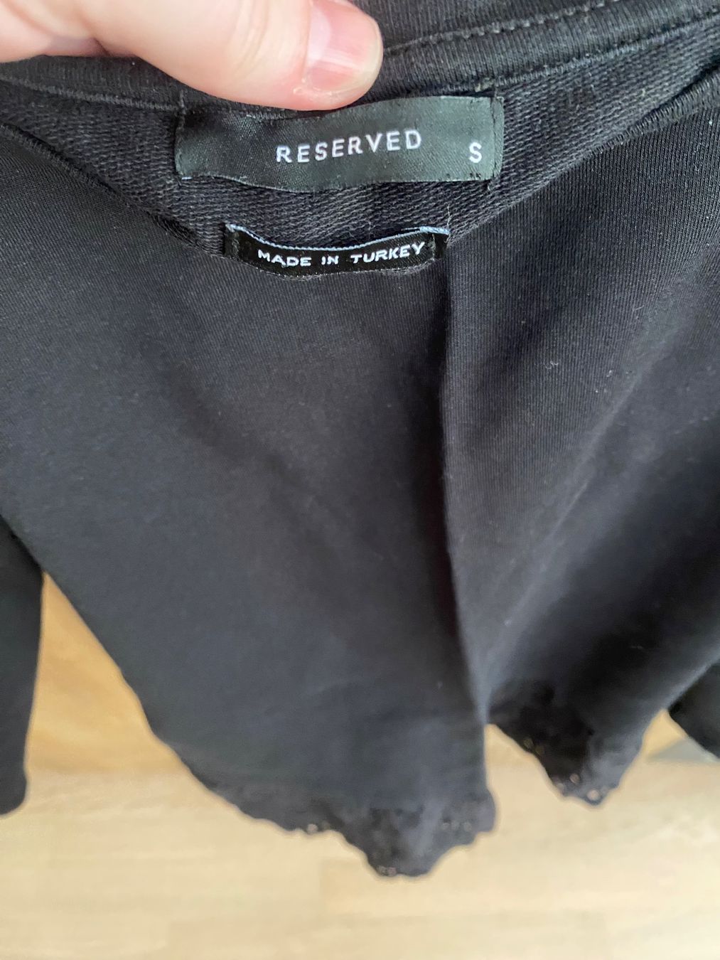 Tops: Pull Zara noir dentelle taille S comme neuf – Gebraucht aus Sion von pur_m89d 1