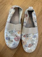 Slipper Scandi bunt gemustert Grösse 36 guter Zustand