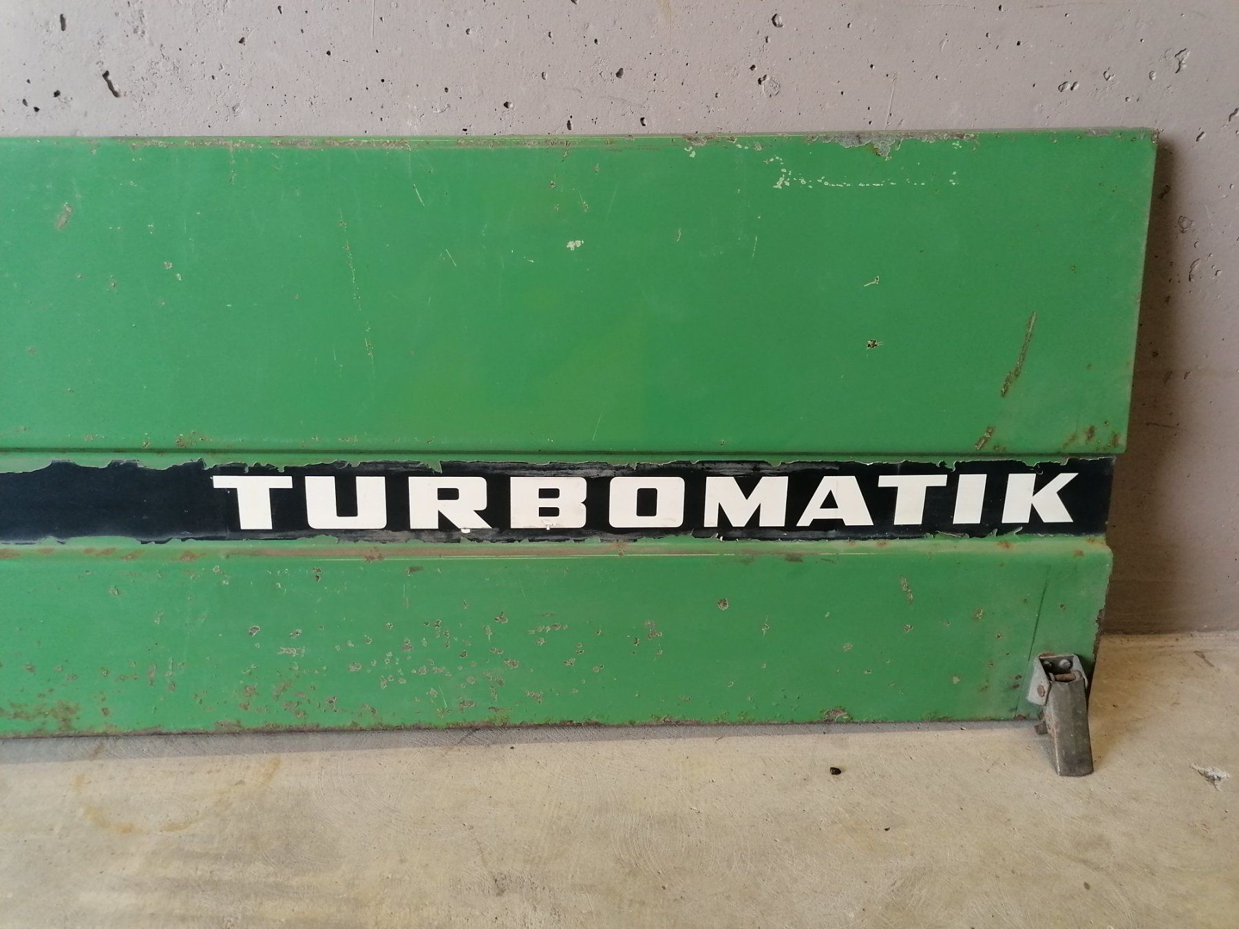 Fendt Traktoren: Seitenblech Fendt 612 LSA – Gebraucht aus Nottwil von TB28 2
