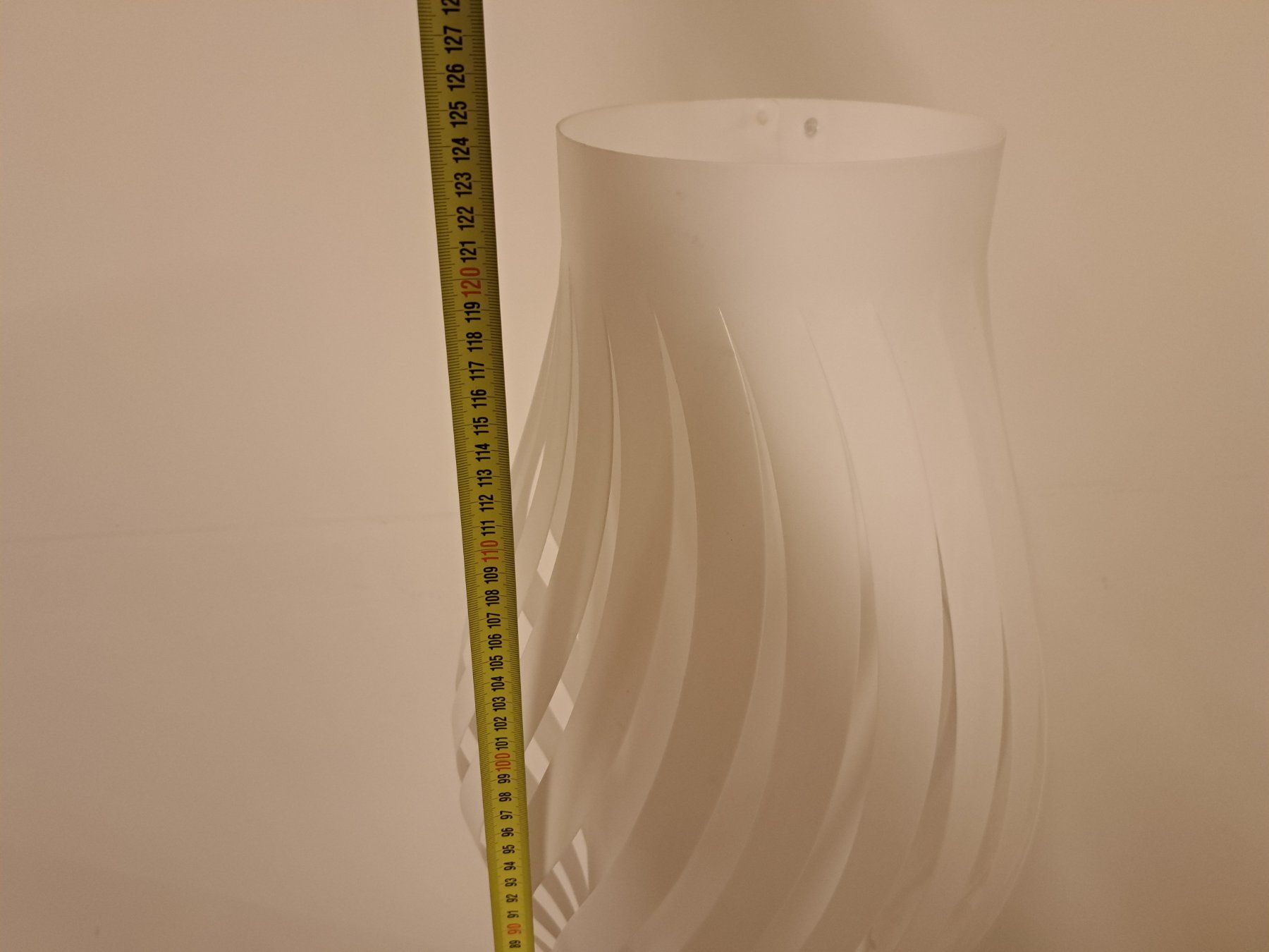 Lampade: Plastik- Design Lampe/ Stehlampe Wohnzimmer – Usato da Belp venduto da deal-now 5