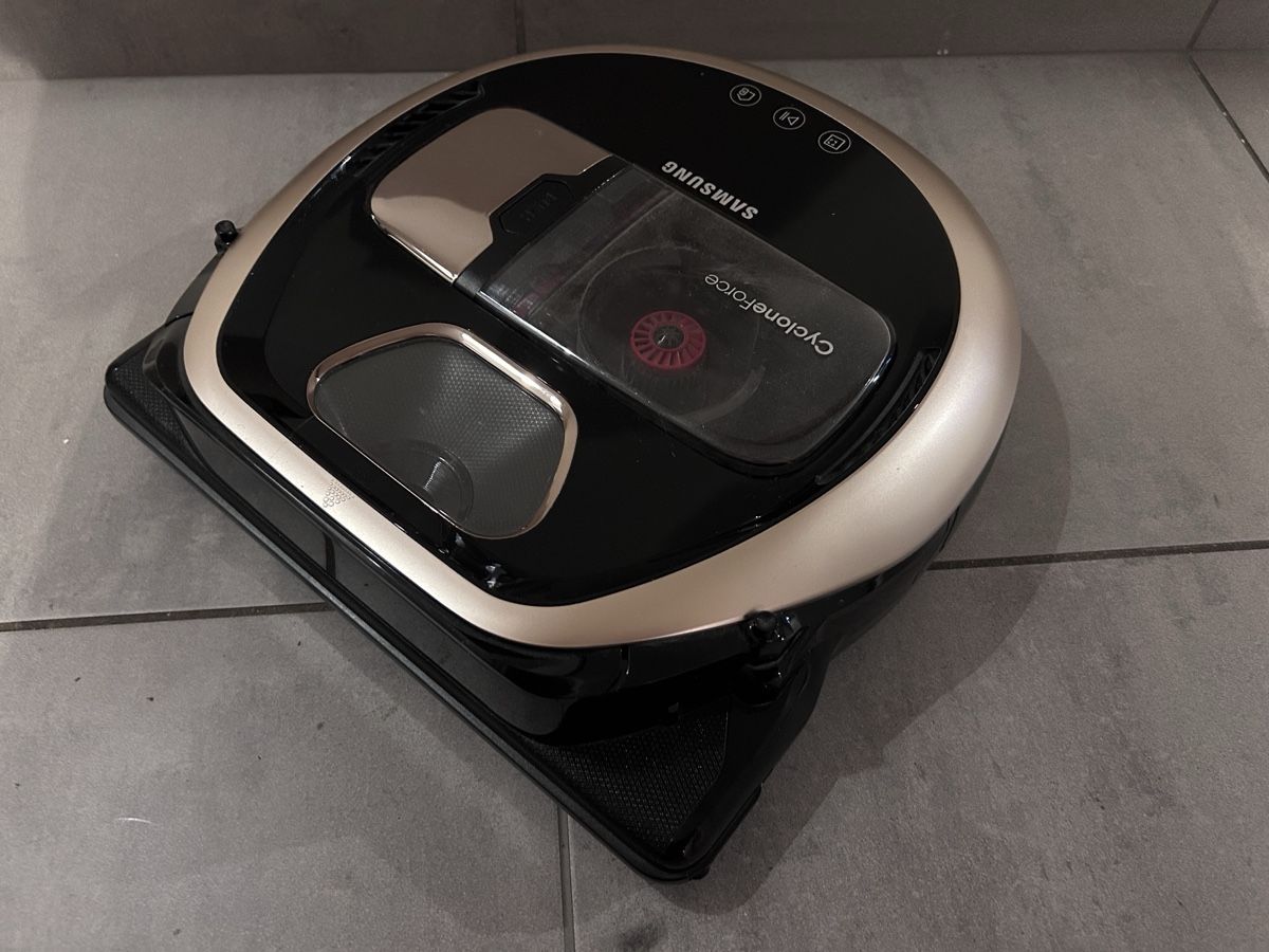 Samsung Aspirapolveri & Accessori: Saugroboter Samsung CycloneForce gebraucht SR20M70 – Usato da Kleinandelfingen venduto da MartinKlafi