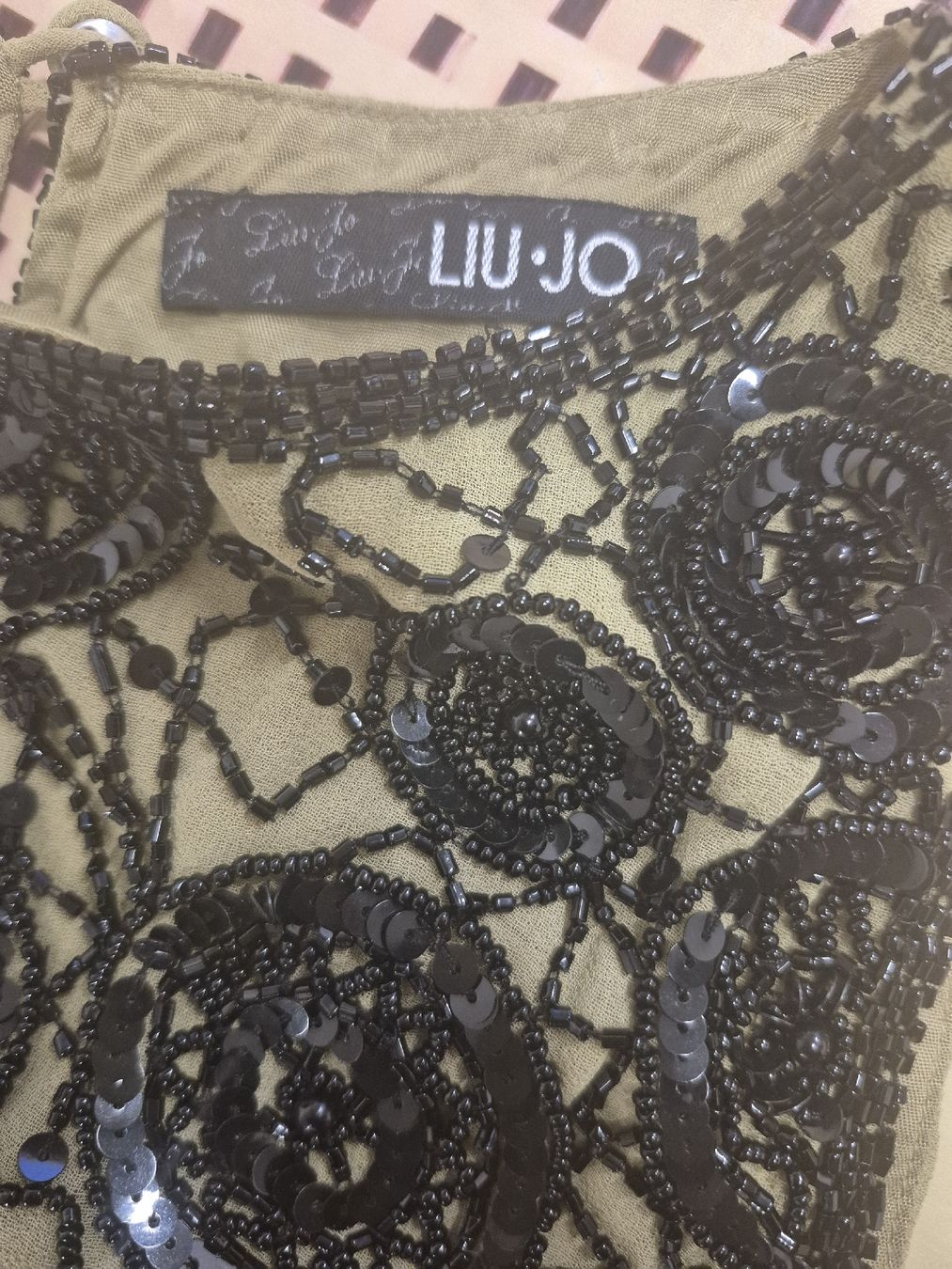 Liu Jo Vestiti: Robe Liu Jo paillettes, comme neuf t.S – Nuovo (secondo la descrizione) da St-Pierre-Clages venduto da _RV 1