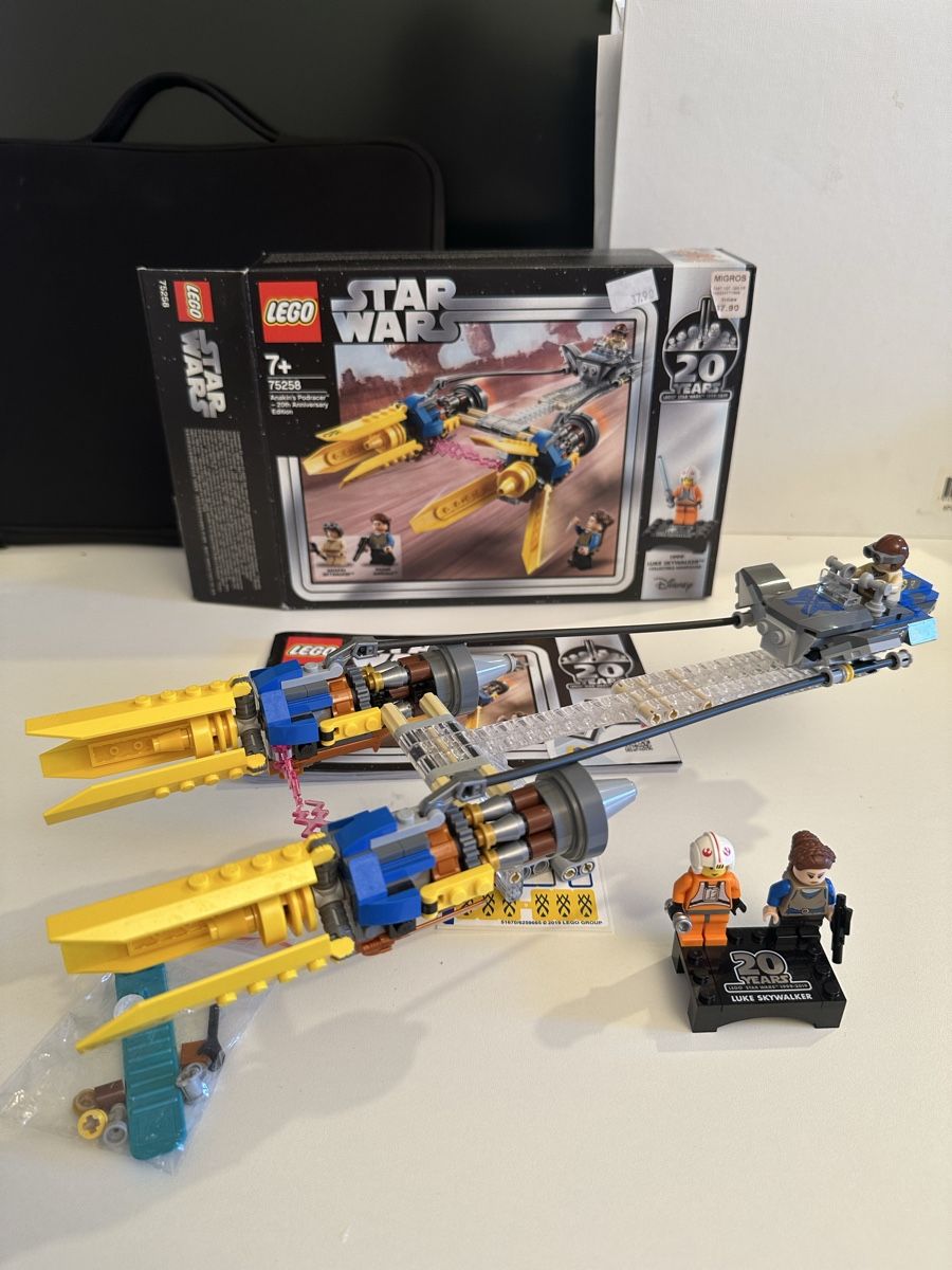 Lego Kit di costruzioni: Lego 75258  – Usato da Schenkon venduto da Charlottenstrasse1