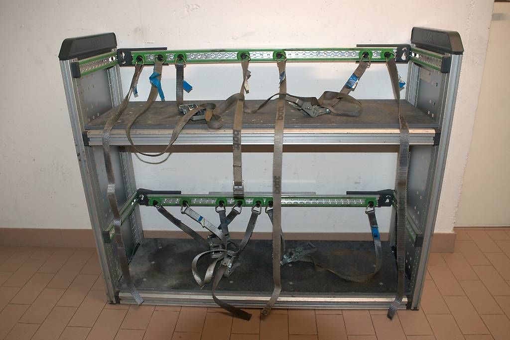 Tutti i ricambio: Module bott vario3 pour fourgon avec rails et sangles – Usato da Fribourg venduto da SwissPremiumItems 1