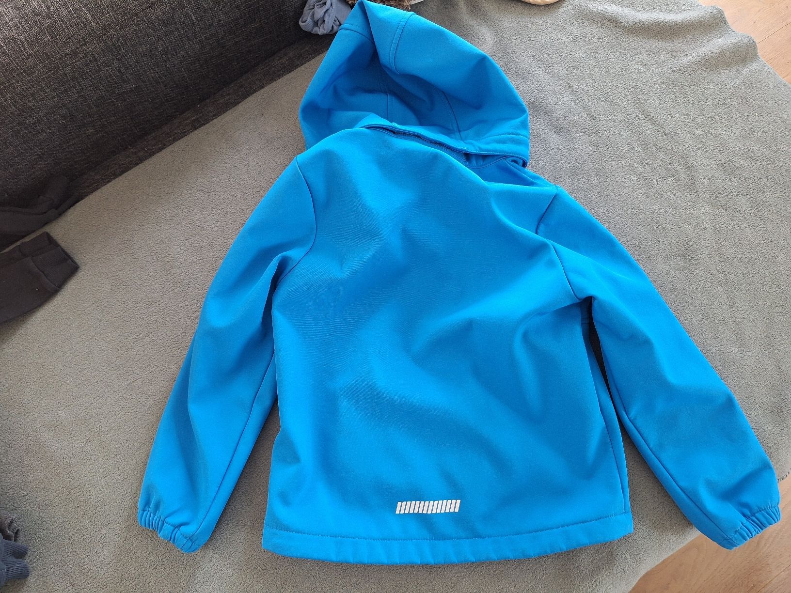Name It Giacche & Cappotti: Softshelljacke Name it 116 – Usato da Dällikon venduto da Sonnenblume-111 2