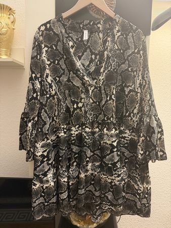 Magnifique blouse imprimé serpent ✨Taille 42/44 comme neuf!