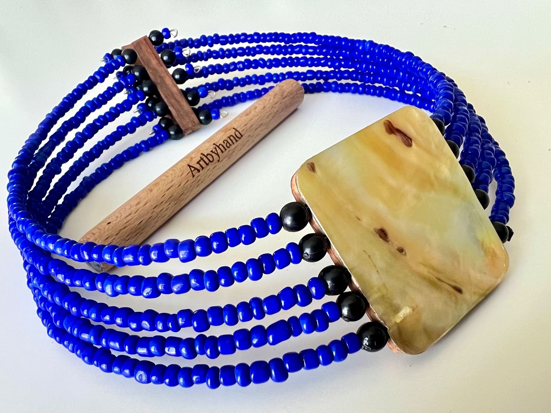 Catenine: Beidseitig tragbare Statement Kette Perlmutt & Holz 5-Strang – Usato da Ruswil venduto da artbyhand 4
