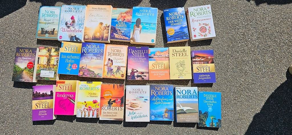 Livres: Diverse Romane Nora Roberts – D'occasion à Rickenbach LU par jess8421